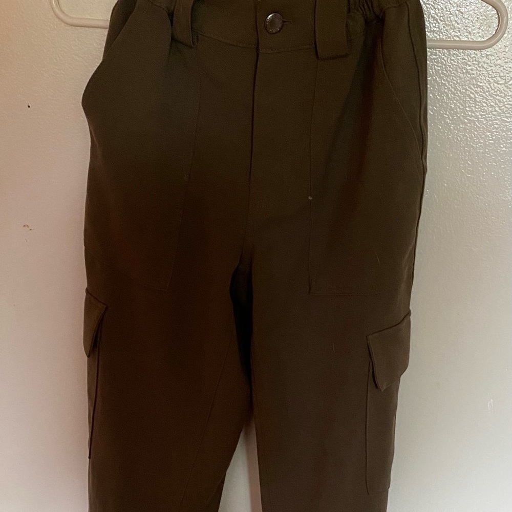 green cargo pants